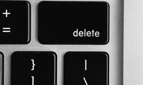 Soft Deletes vs Hard Deletes